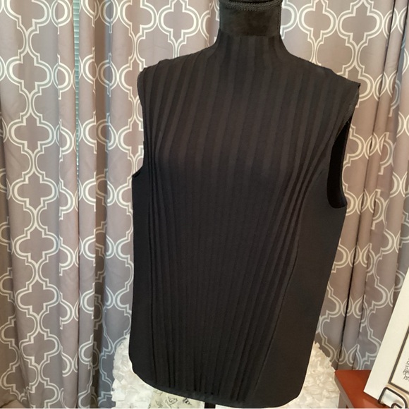 Vince Tops - VINCE Black Pleated Top